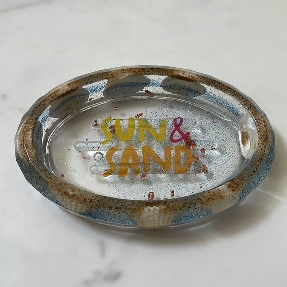Handmade soap or trinket dish - Picture 1 of 4